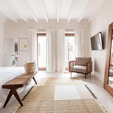 Meem Townhouse Hotell Sóller
