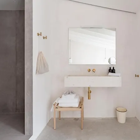 Meem Townhouse 4* Sóller